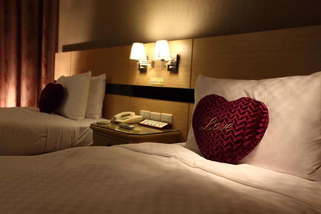 Chia Shih Pao Hotel Taibao Exterior photo