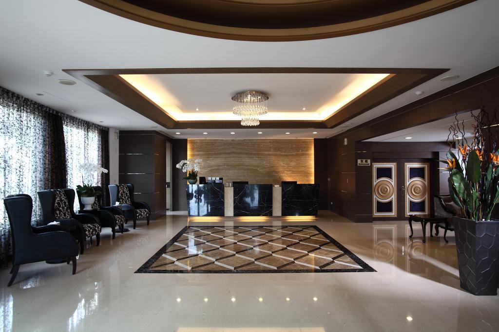 Chia Shih Pao Hotel Taibao Exterior photo