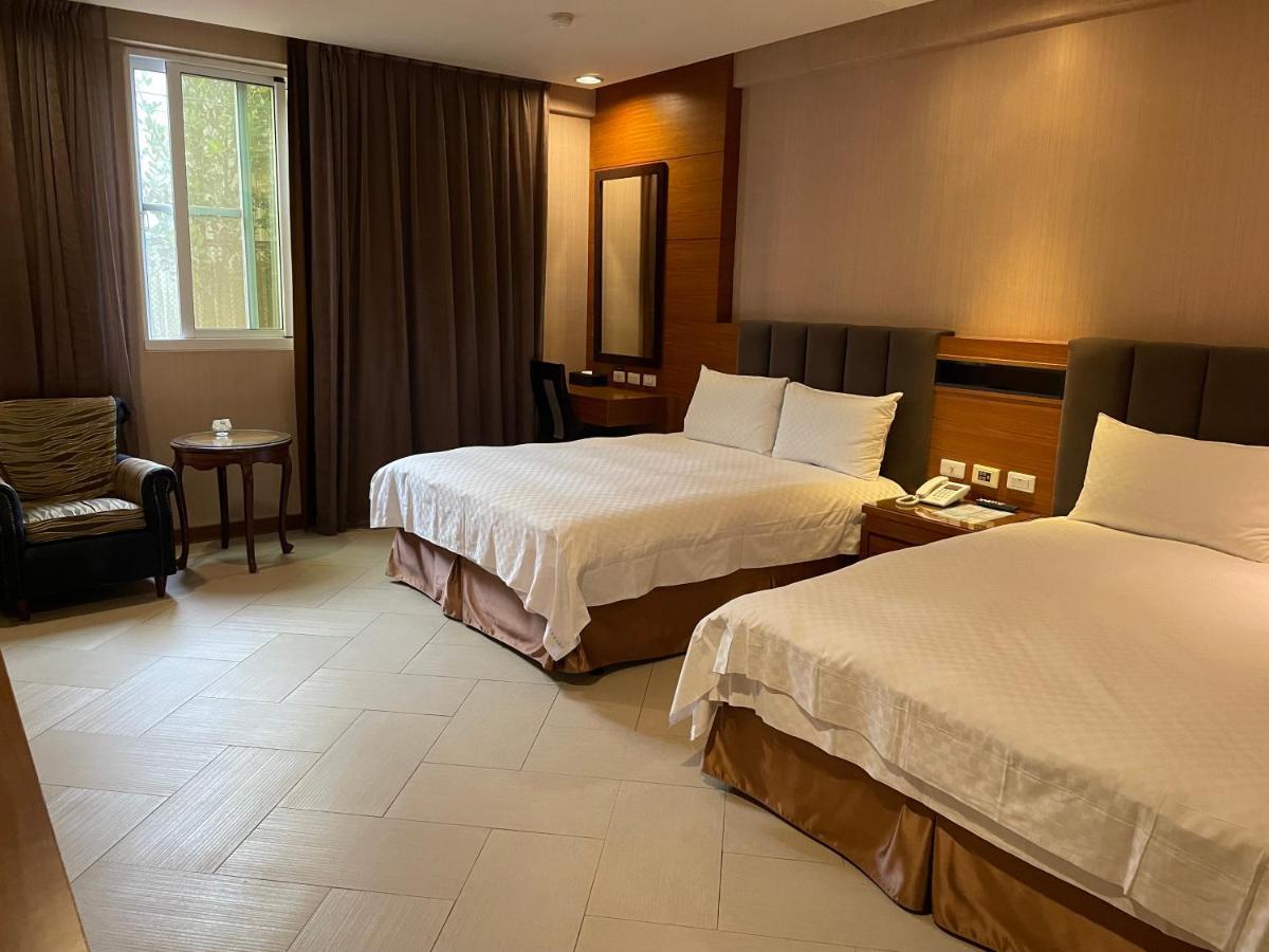 Chia Shih Pao Hotel Taibao Exterior photo