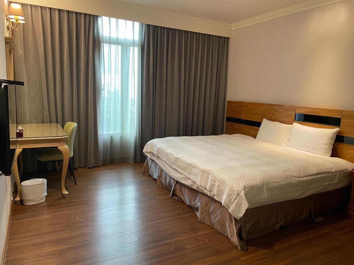 Chia Shih Pao Hotel Taibao Exterior photo