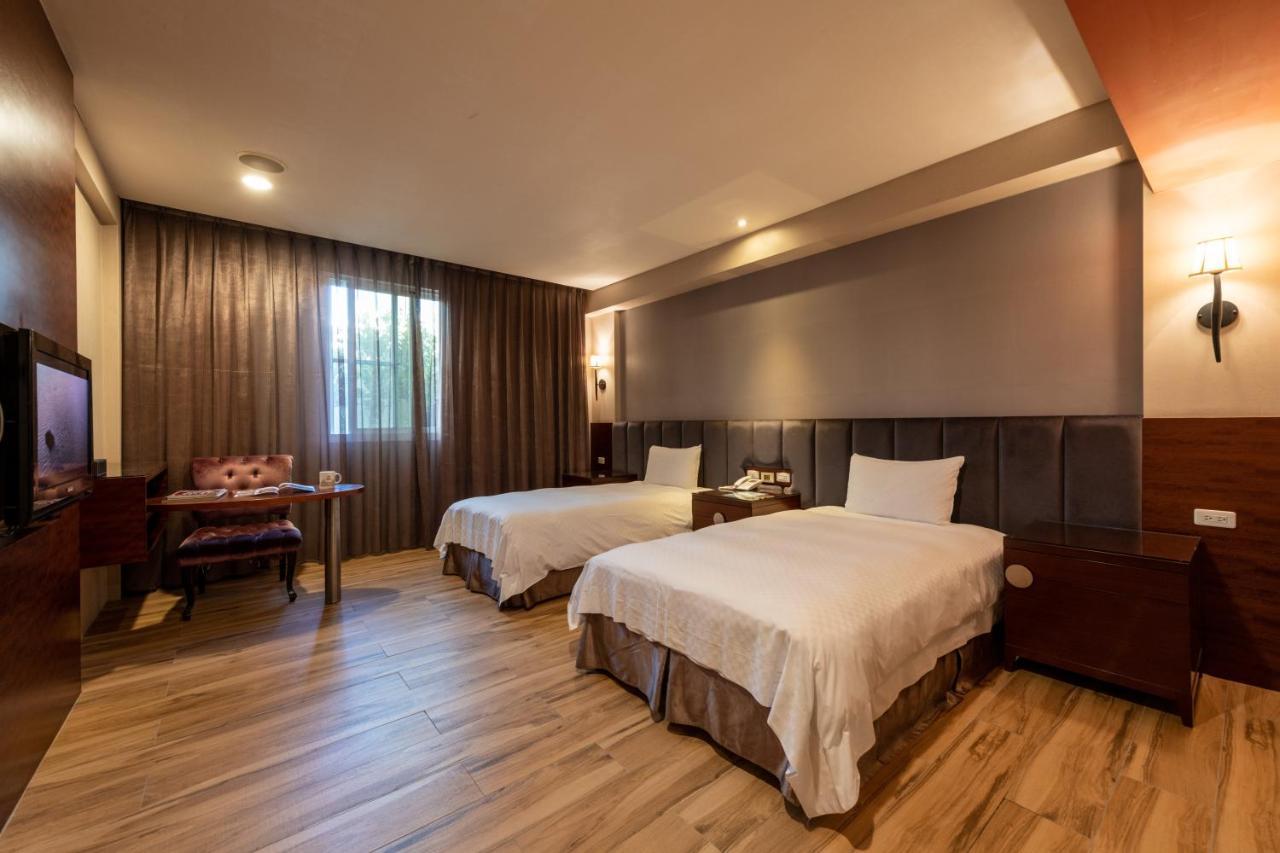 Chia Shih Pao Hotel Taibao Exterior photo