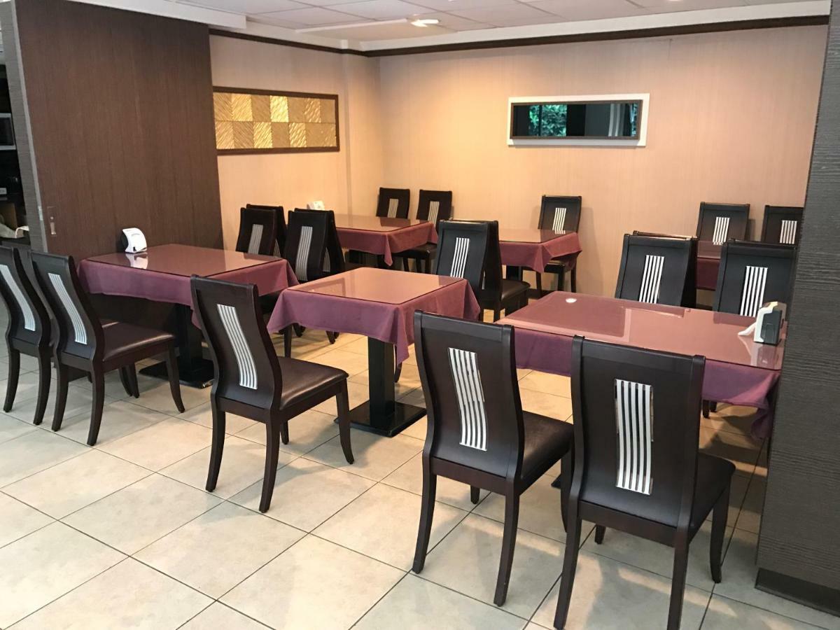 Chia Shih Pao Hotel Taibao Exterior photo